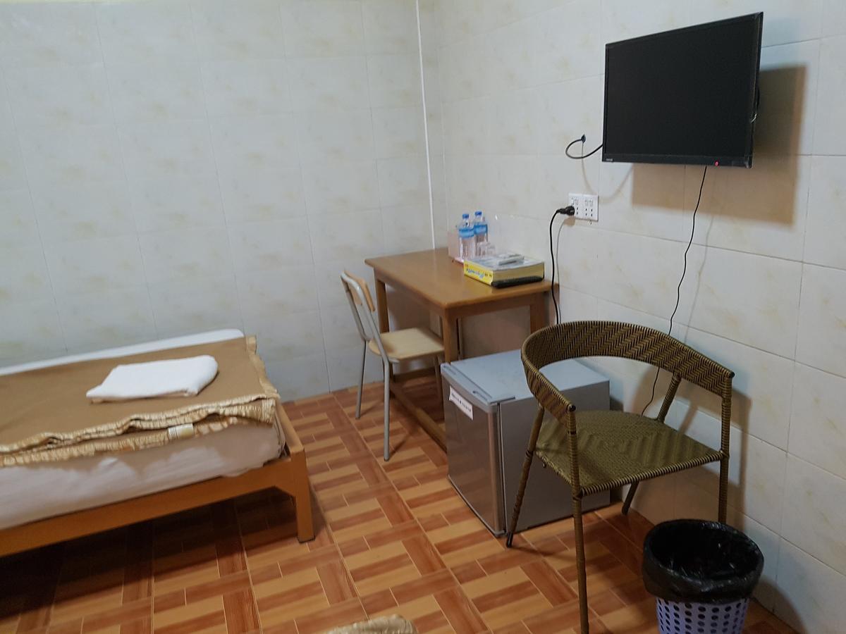 Shwe Eain Si Guest House - Burmese Only Myeik Exterior foto