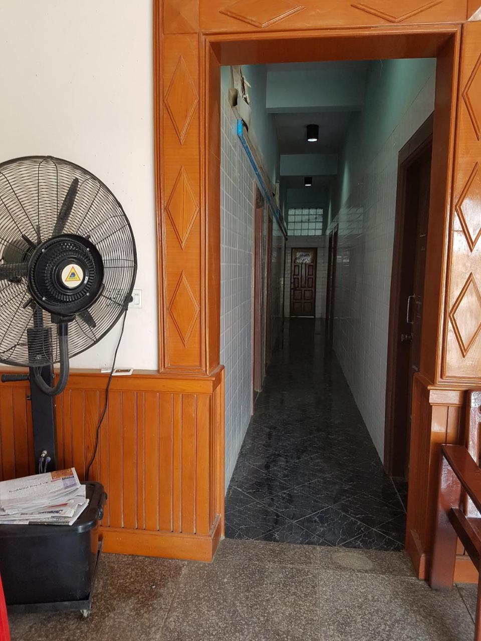 Shwe Eain Si Guest House - Burmese Only Myeik Exterior foto
